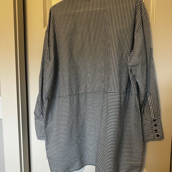 Free People Oversized Ladies Shirt - Picture 5 of 5